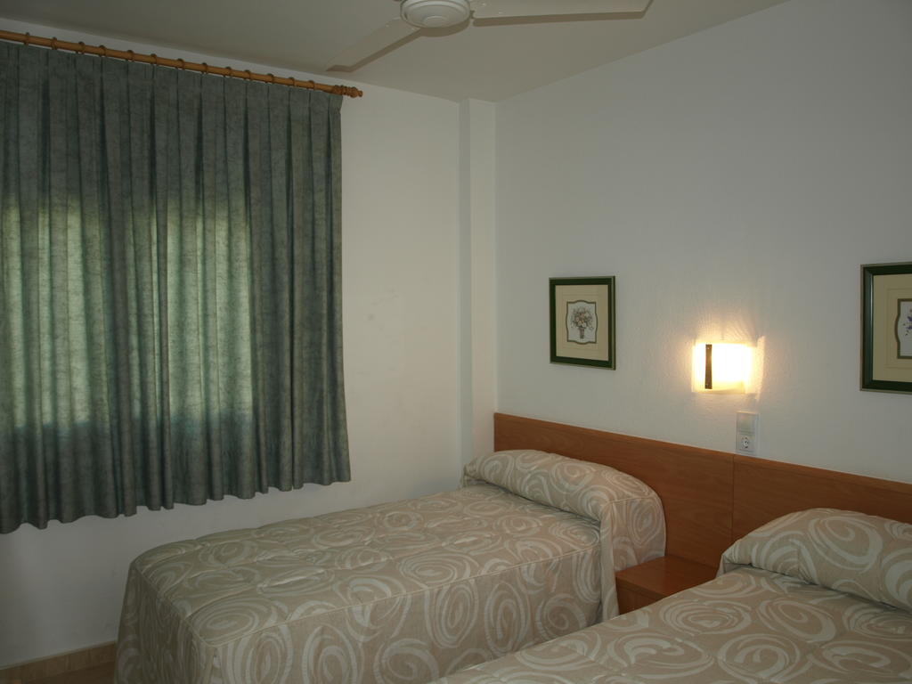 Apartaments Geminis Cambrils Kamer foto